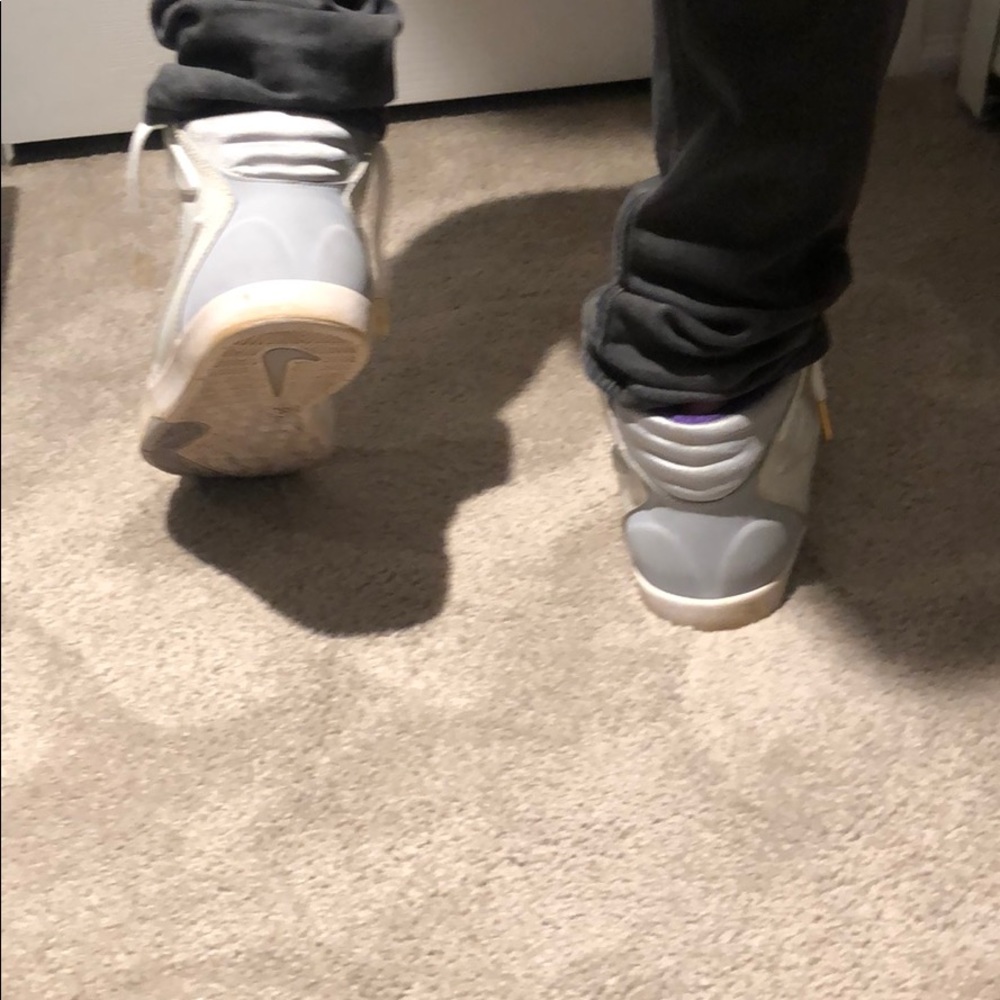 Nike gray sneakers - Picture 5 of 8